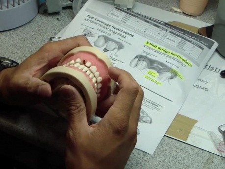 Anterior Bridge Preparation, Part 3 - Interocclusal Clearance